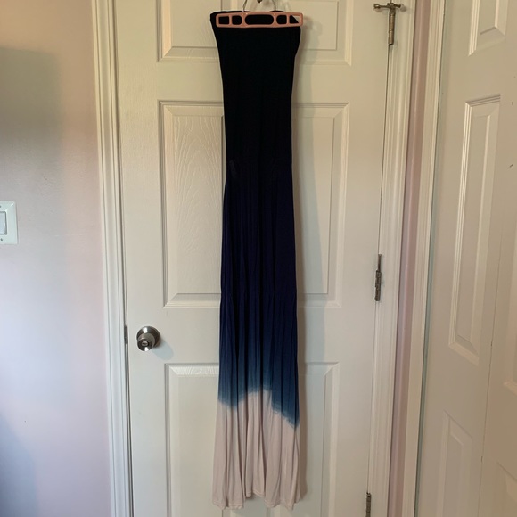 Dresses & Skirts - blue & White Maxi dress- cut out back detail